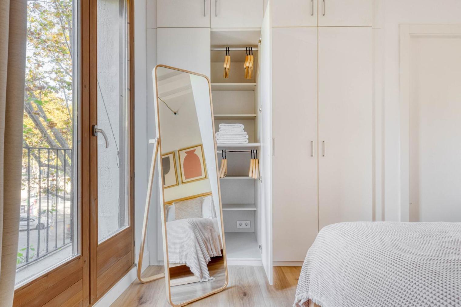 Renovated El Born 2br Wbalcony Nr Arc De Triomf Bcn-38 *